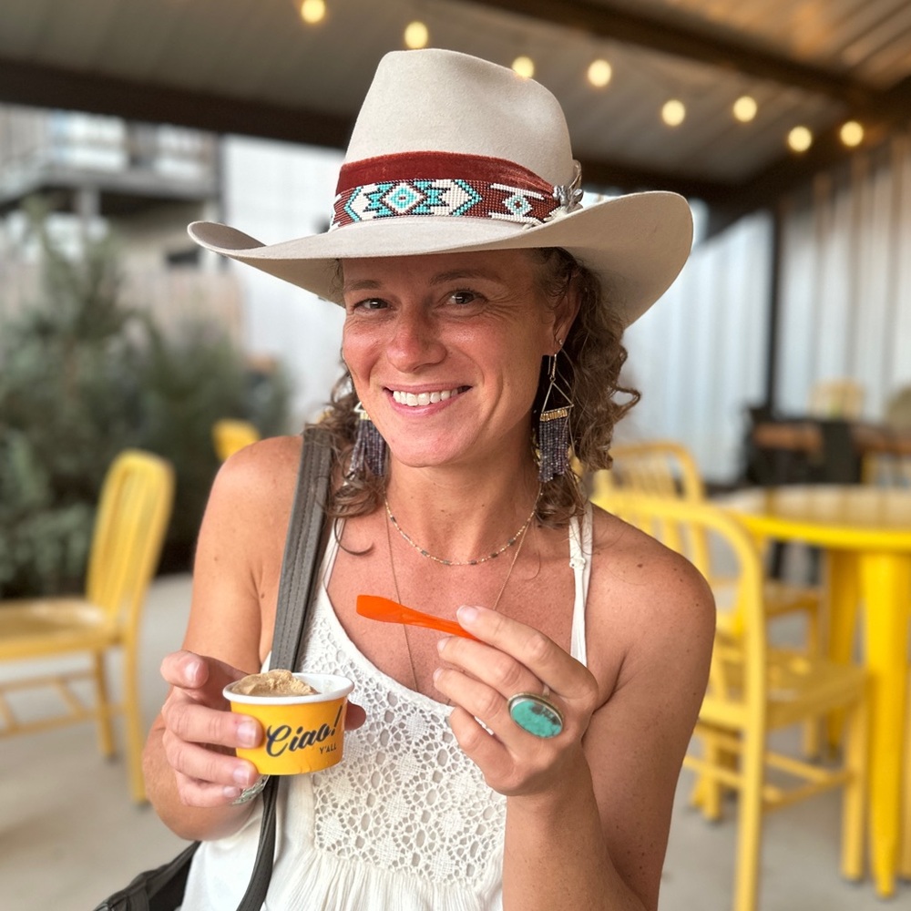 Meet your Posher, Victoria